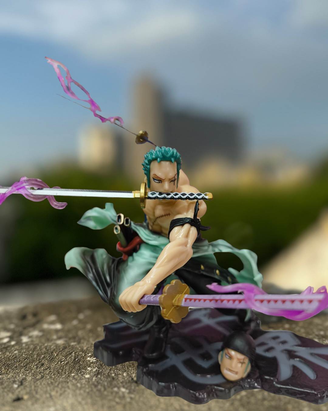 Roronoa Zoro – Three Sword Style Figure