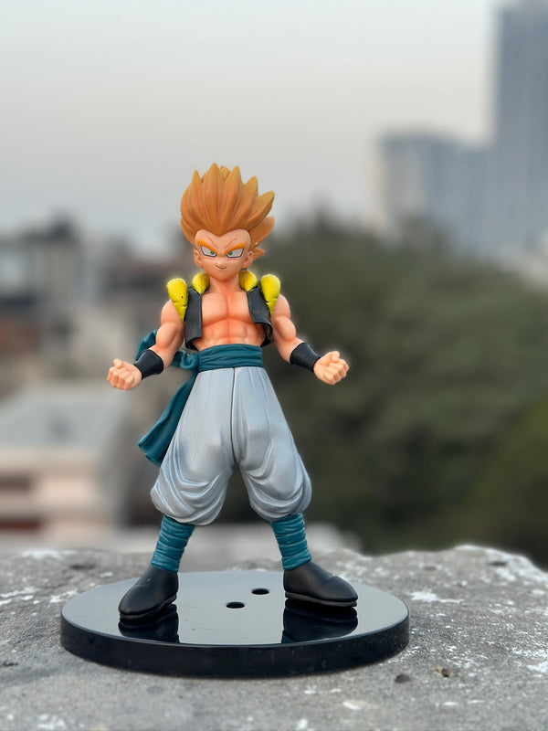 Super Saiyan Gotenks Figure – Dragon Ball Z Collectible | Premium Anime Statue