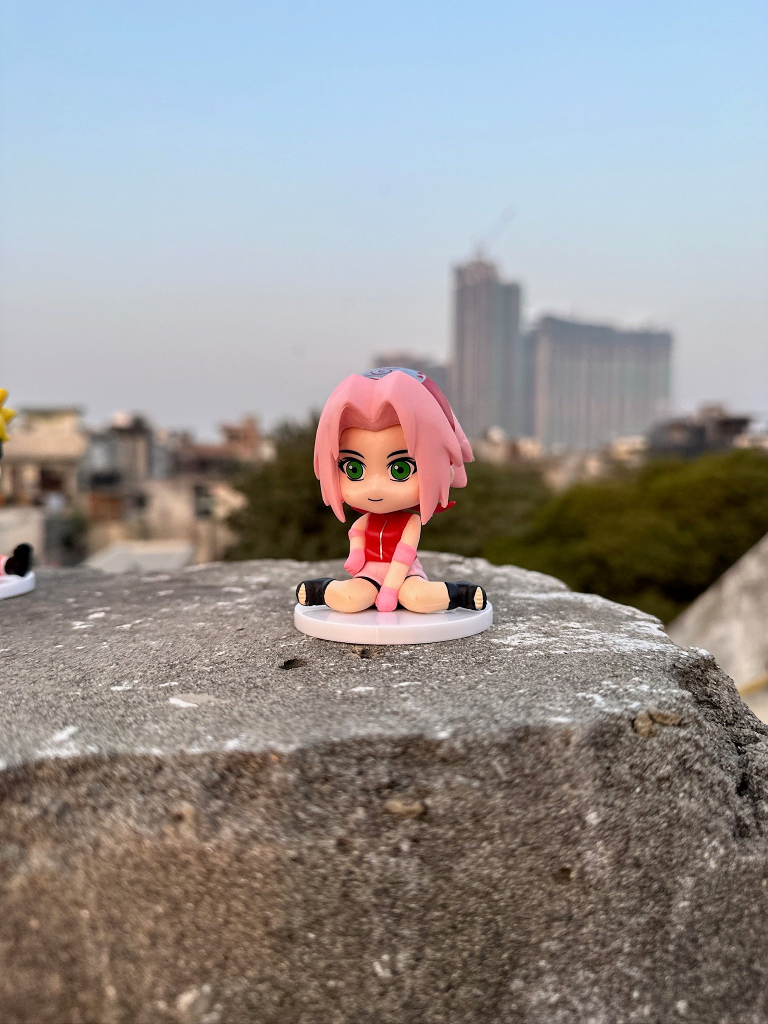 Pink Ninja (Sakura)Mini Figurine – Cute Anime Chibi Collectible (Sitting Pose)