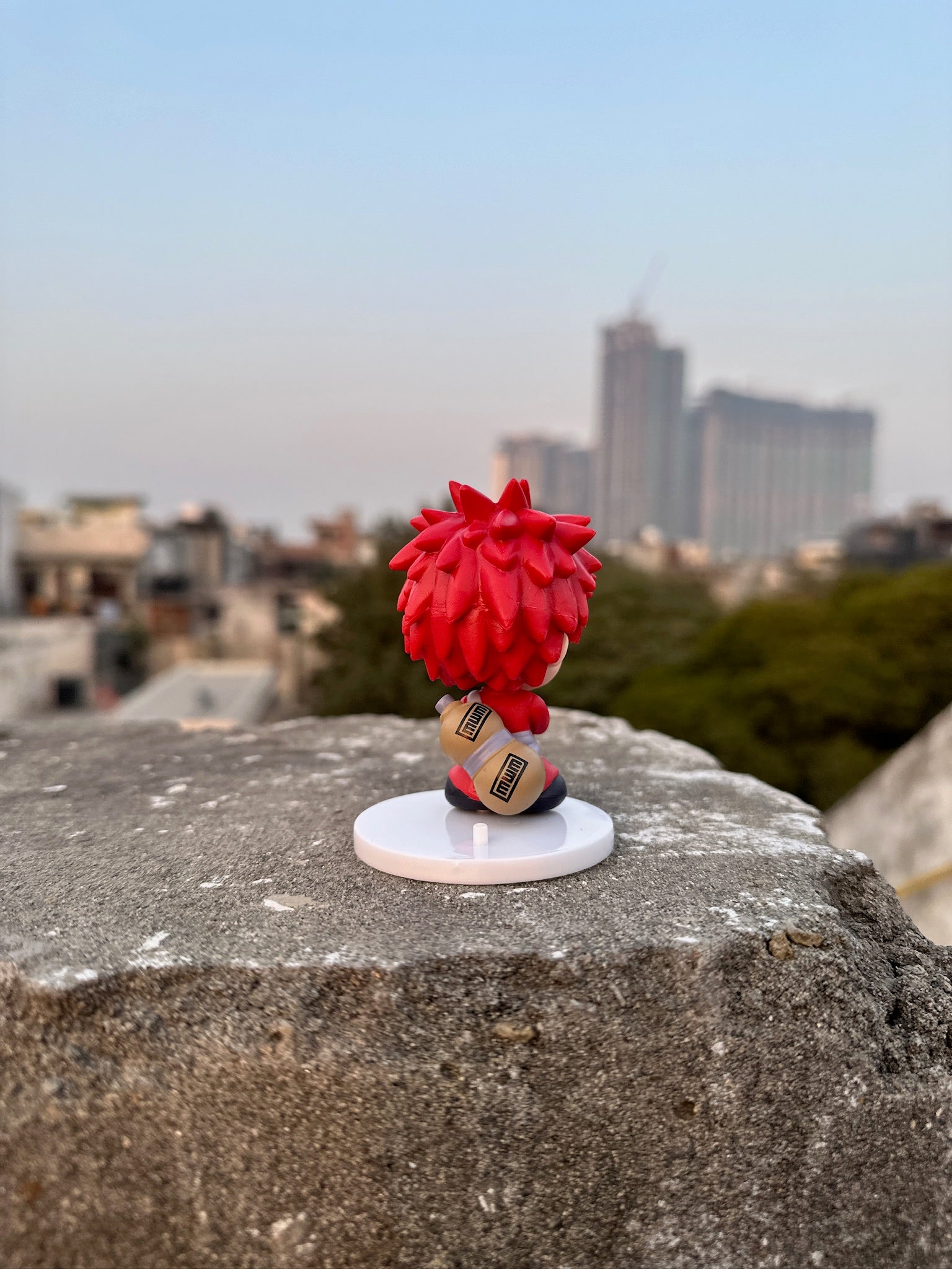 Red Sand Shinobi (Gaara)Chibi Figurine – Mini Anime Collectible (Sitting Pose)