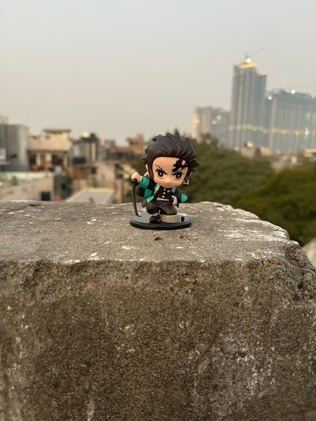 🌊 Tanjiro Kamado Mini Figure – Demon Slayer Collectible