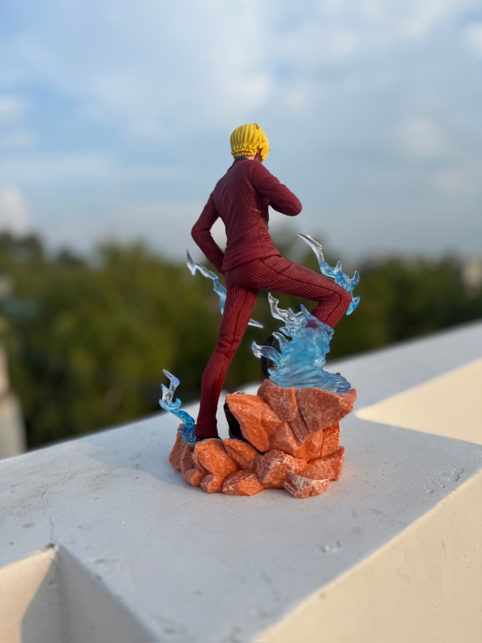 Sanji 25cm Figurine – Diable Jambe Red Suit Edition