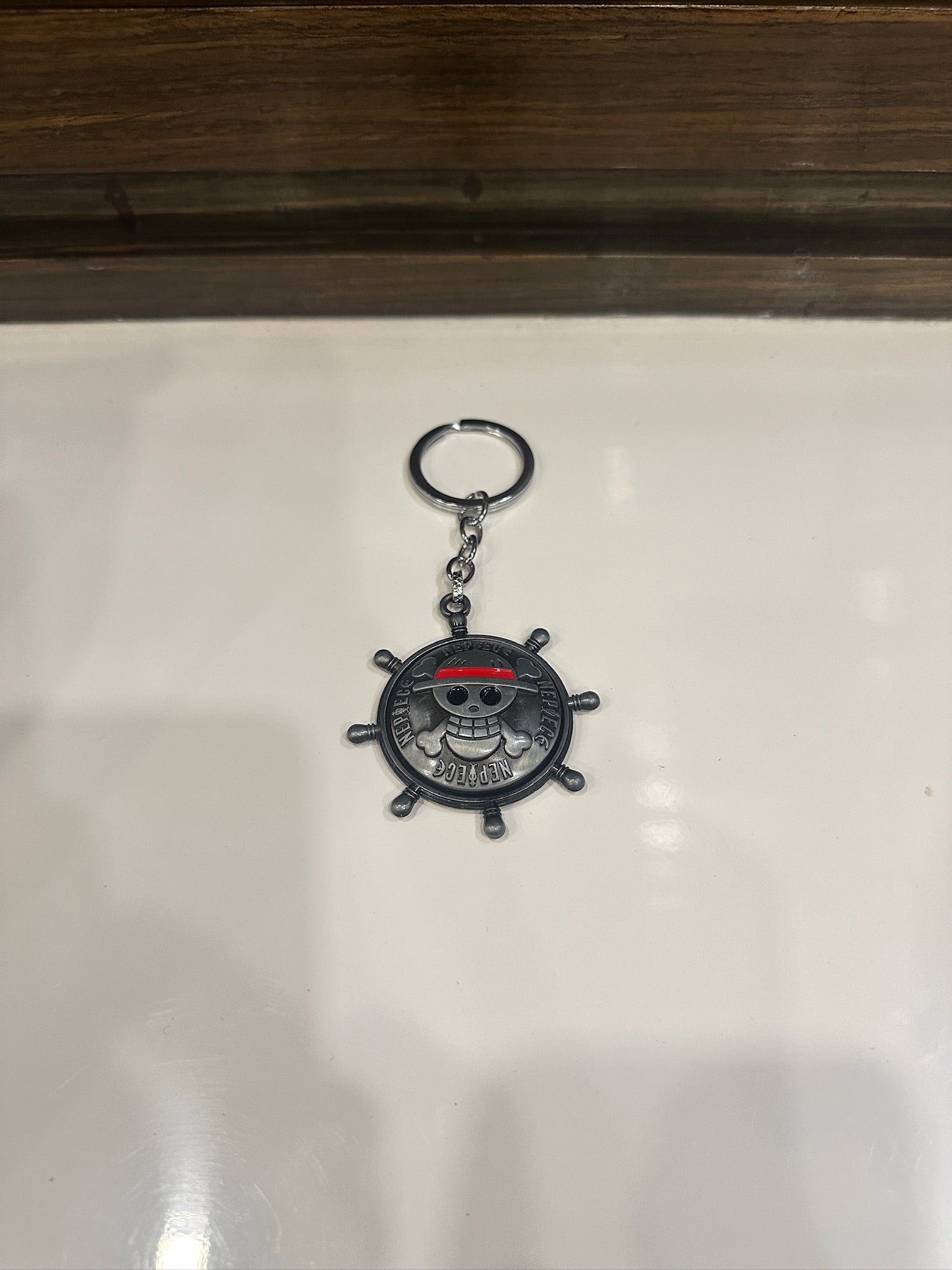 Straw Hat Logo Spinner Keychain