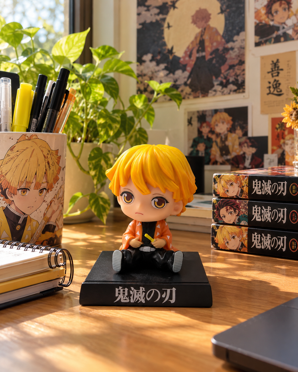 Zenitsu Agatsuma Chibi Bobblehead Figure | Demon Slayer Mini Collectible Anime Statue